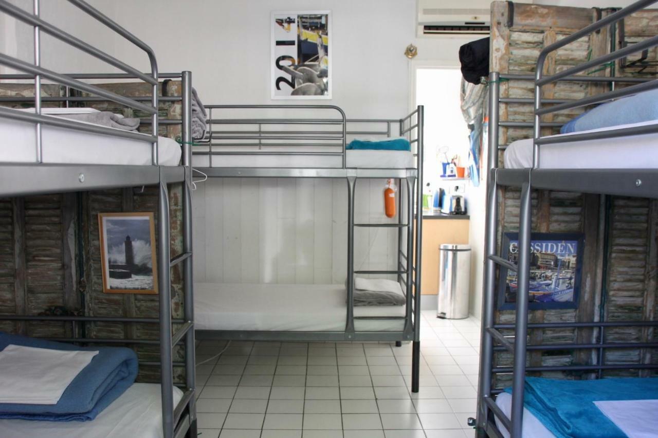 卡西斯 Au Petit Chez Soi旅舍 外观 照片