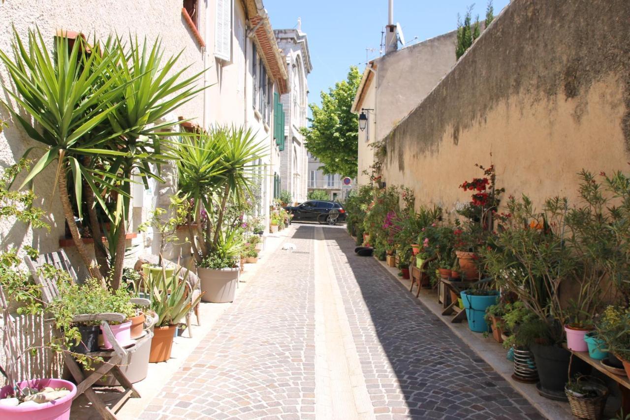 卡西斯 Au Petit Chez Soi旅舍 外观 照片